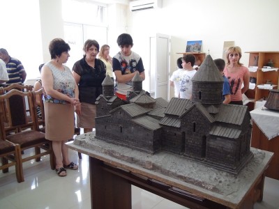 «Հառիճի նյութական մշակույթն ու կենցաղը» ցուցահանդեսի ացելուների հոսքը տպավորիչ է «Հառիճի նյութական մշակույթն ու կենցաղը» ցուցահանդեսի ացելուների հոսքը տպավորիչ է