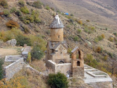 Սպիտակավոր Ս. Աստվածածին վանք Սպիտակավոր Ս. Աստվածածին վանք