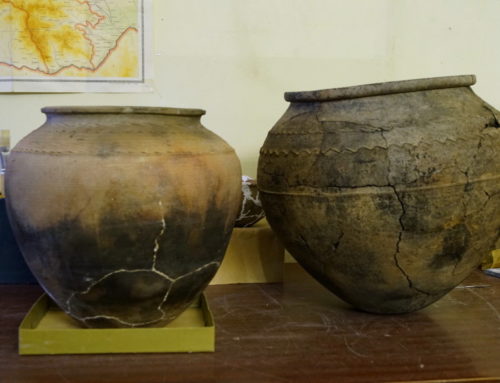 В лаборатории ГНКО отреставрировали керамическую посуду из села Арич