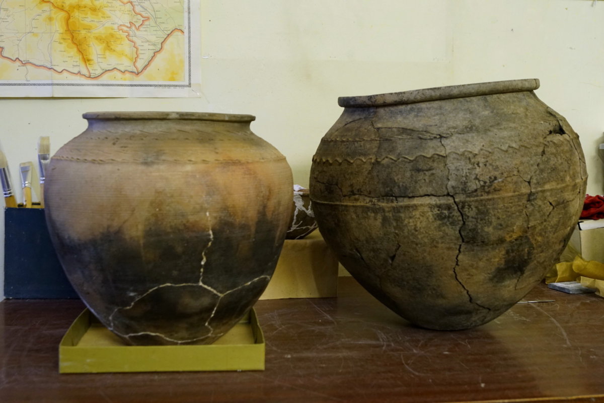 The pottery brought from Harich have been restored