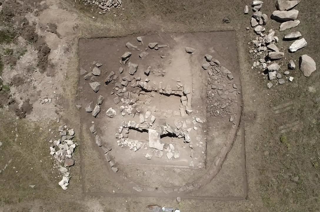 Раскопки на разрушенном могильнике Канагеха