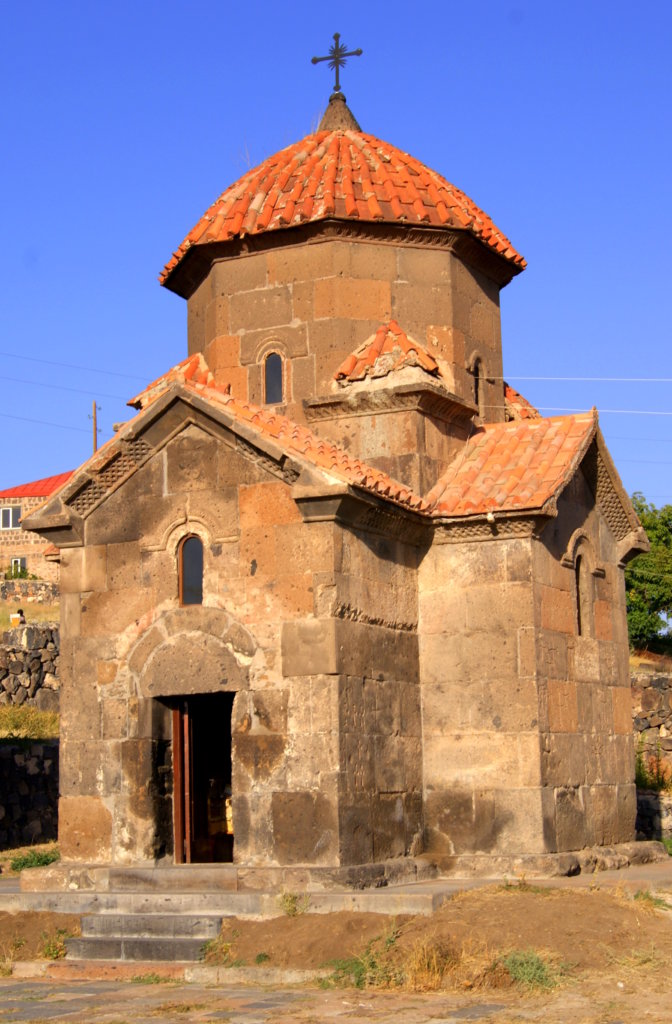 Հայկական ճարտարապետության կարմիր հուշարձանը՝ Աշտարակի Ս․ Աստվածածին եկեղեցի